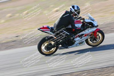 media/Feb-05-2023-Classic Track Day (Sun) [[c35aca4a42]]/Group 2/session 4 turn 4/